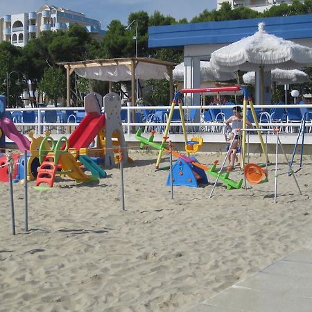 Hotel Clipper Giulianova Εξωτερικό φωτογραφία