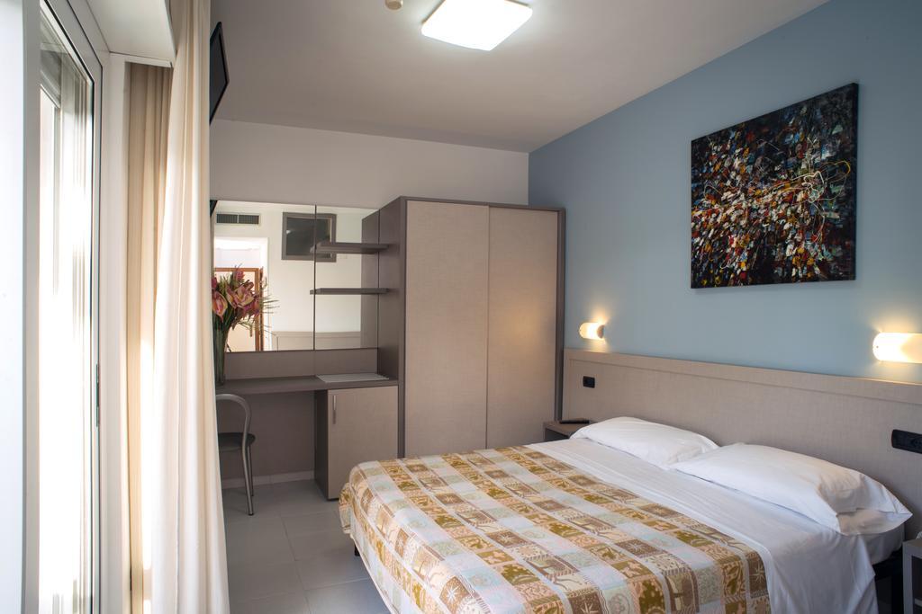 Hotel Clipper Giulianova Εξωτερικό φωτογραφία