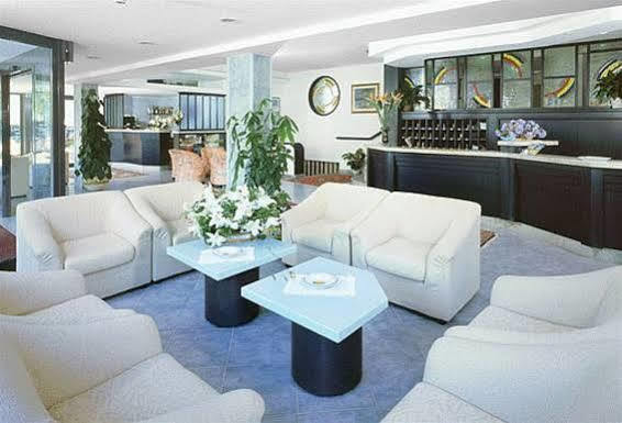 Hotel Clipper Giulianova Εξωτερικό φωτογραφία